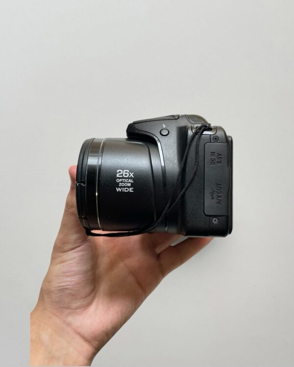 NIKON - Image 3
